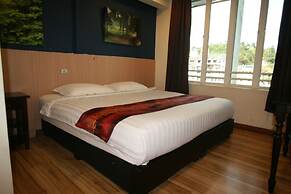 Hotel Pop Ash