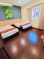 Hotel Pop Ash