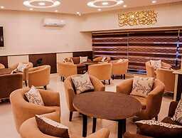 Nairoukh Hotel