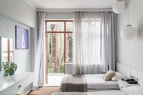 Delight Deluxe Port