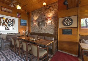 Bucoleon Hostel