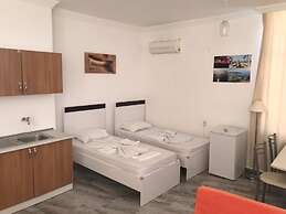 Pinar Motel 2022-33-0198