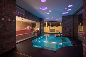 The Promenade Luxury Wellness Hotel