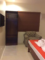Casa Roces Bed and Breakfast