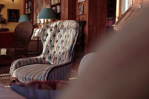Shepinetree - Capela House