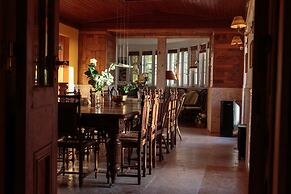 Shepinetree - Capela House