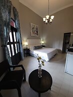Hotel Class Colonial