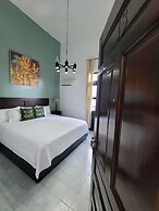 Hotel Class Colonial