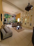 Hotel Class Colonial