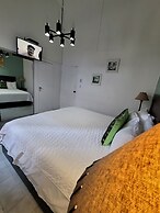 Hotel Class Colonial