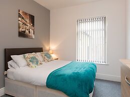 Town House @ Minshull New Road