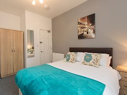 Town House @ Minshull New Road
