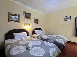 Lawns Hotel