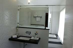 Hotel Chirag