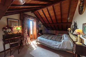 Shepinetree - Pinheira House