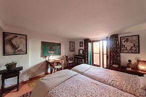 Shepinetree - Pinheira House