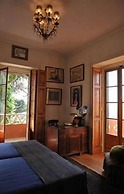 Shepinetree - Pinheira House