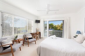 Surf Side Retreat