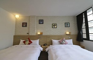 Pinestone Inn