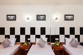 Botoum Hostel