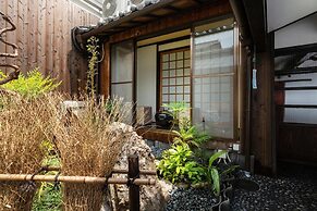 Higashiyama Jin