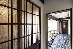 Higashiyama Jin