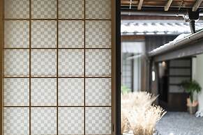 Higashiyama Jin
