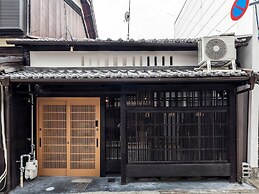 Higashiyama Jin