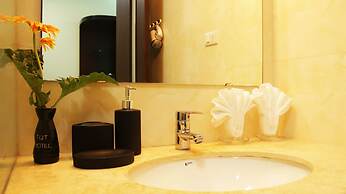 TQT Hotel