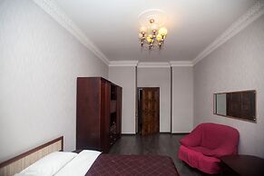 Kvart Boutique Kiyevskiy