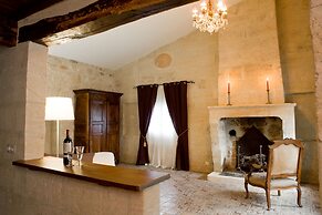 Château Latour Segur Suites & Spa
