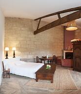 Château Latour Segur Suites & Spa