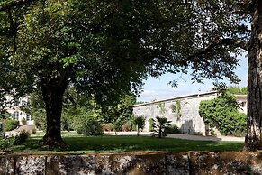 Château Latour Segur Suites & Spa