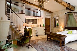 Château Latour Segur Suites & Spa