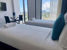 Essence Suites Taringa
