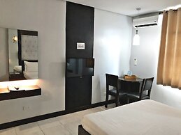 Ninong's Hotel