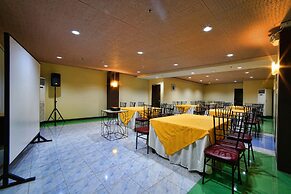 Ninong's Hotel