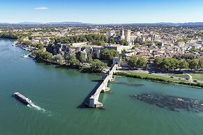 Camping Du Pont D'Avignon