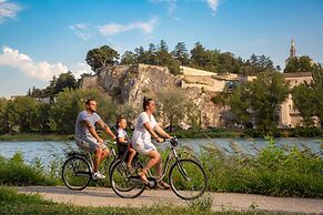 Camping Du Pont D'Avignon