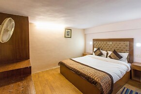 OYO 15515 Hotel Landmark Inn