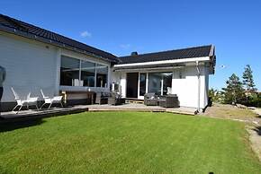 Solferie Holiday Home Tornestien