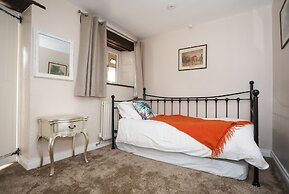 Merrymouth Inn
