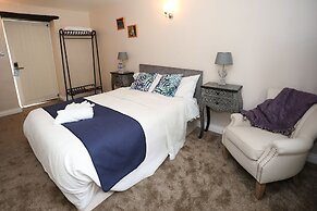 Merrymouth Inn