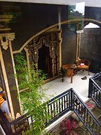 Amed Romance