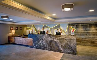 Udaan Clover Hotel Banquet & Spa