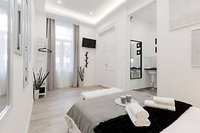 Budapest Holidays Residence