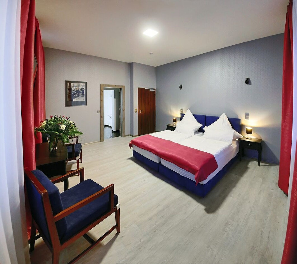 Micha'S Hotelbetriebe – Hotel Am Markt