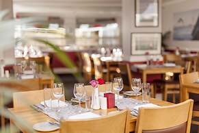 The Seaview Hotel