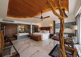 Mia Bacalar Luxury Resort & Spa