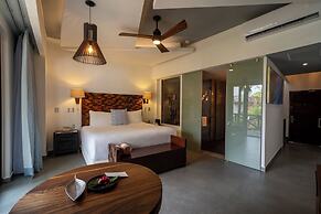 Mia Bacalar Luxury Resort & Spa